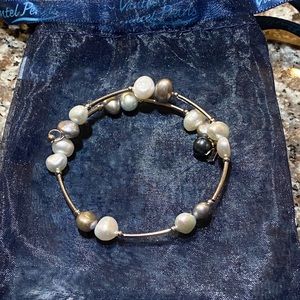 Vantel Pearls Bracelet (Shades of Grey)